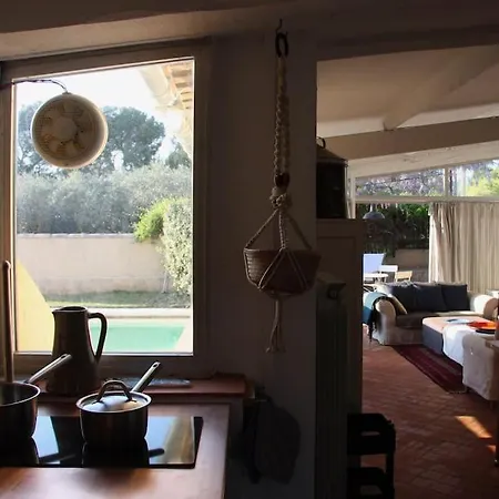 Agreable Maison De 65 M2 Avec Grande Piscine Holiday home Aix-en-Provence